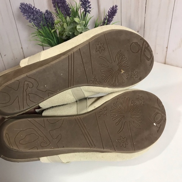 OTBT Springfield Cream Suede Mary Jane Style Wedge 8.5 - Picture 4 of 8